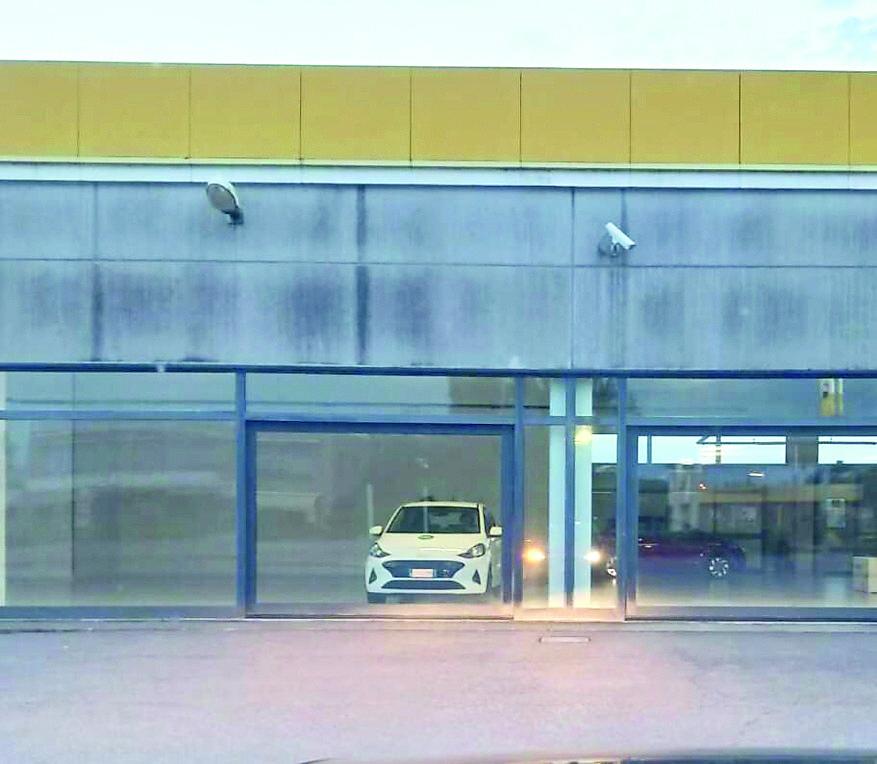Copparo, concessionaria chiusa e decine di denunce
