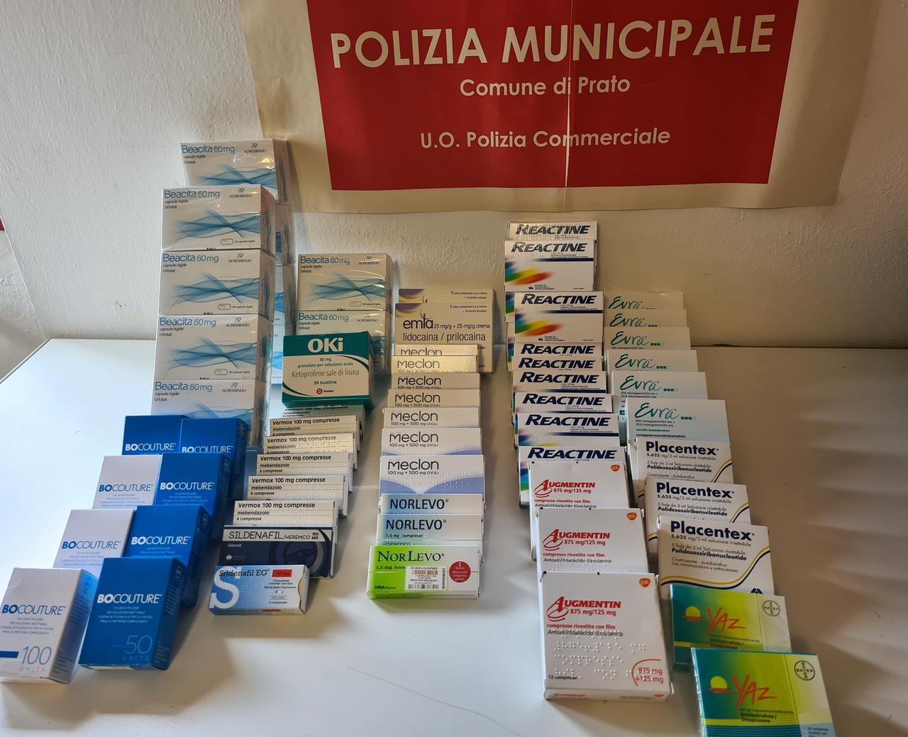 
	I medicinali sequestrati nella farmacia abusiva

