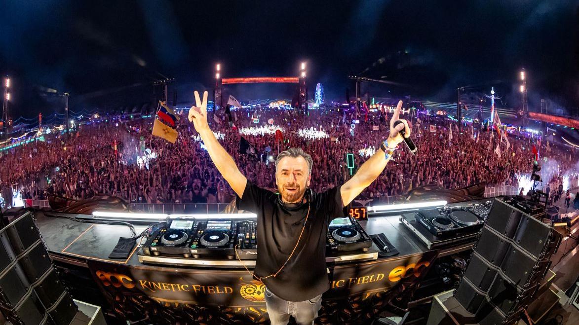 Benny Benassi: «Da Las Vegas all’Electronic Bbq con lo stesso entusiasmo». E ai giovani: «Andate a votare»