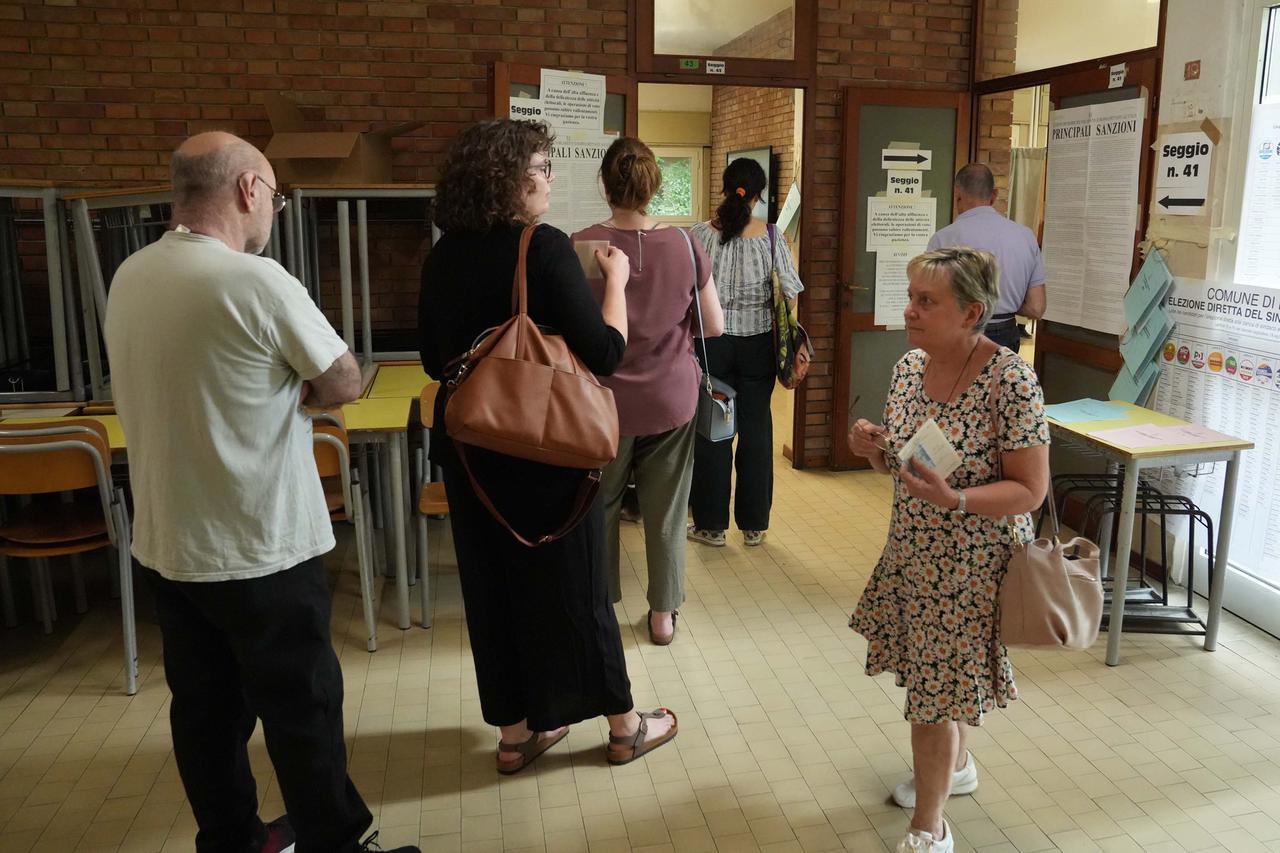 Elezioni 2024, un reggiano su tre non vota: l’affluenza si ferma al 60,95%