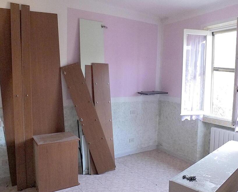 L’interno di un alloggio popolare a Sant’Ermete (archivio)