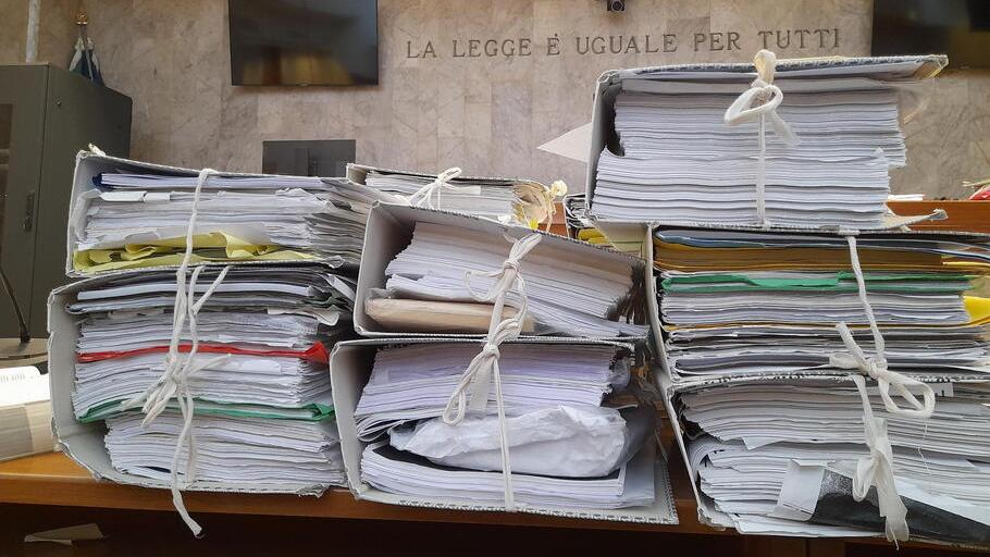 Gli imputati abitano a Cremona e a Napoli