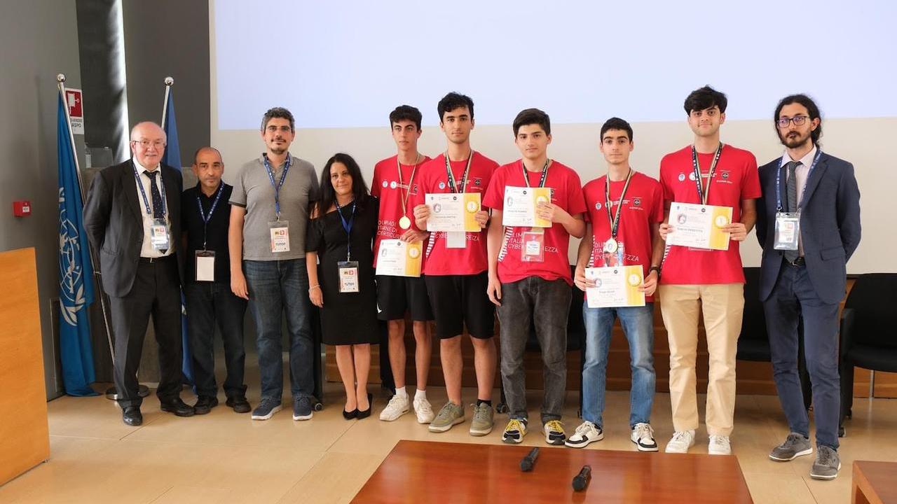 L’Othoca di Oristano vince due medaglie alle Olimpiadi di cybersicurezza