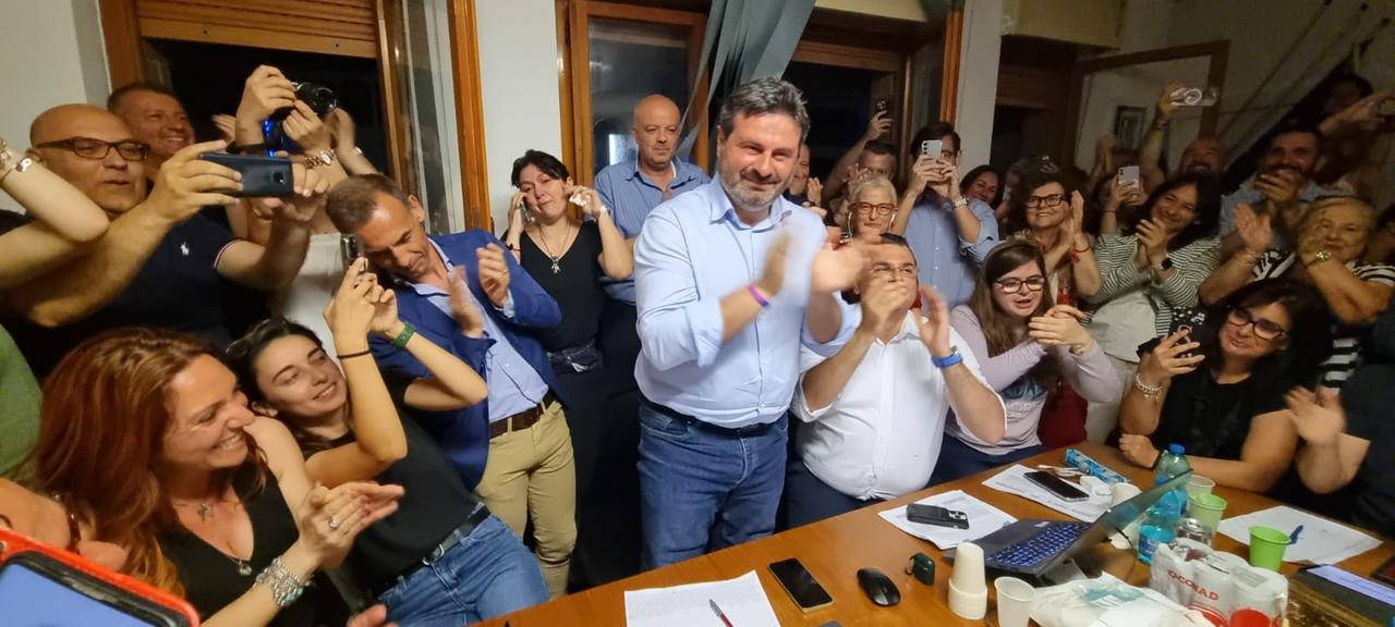Elezioni comunali: Giuseppe Mascia sindaco di Sassari, Massimo Zedda eletto al primo turno, Raimondo Cacciotto supera Marco Tedde di 10 punti