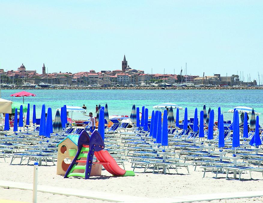 Concessioni balneari scadute, esposto del Codacons alle capitanerie di Porto Torres, Olbia e La Maddalena
