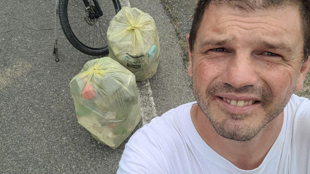 Livorno, via oltre 6 chili di spazzatura da Pian di Rota: grazie Mr Green