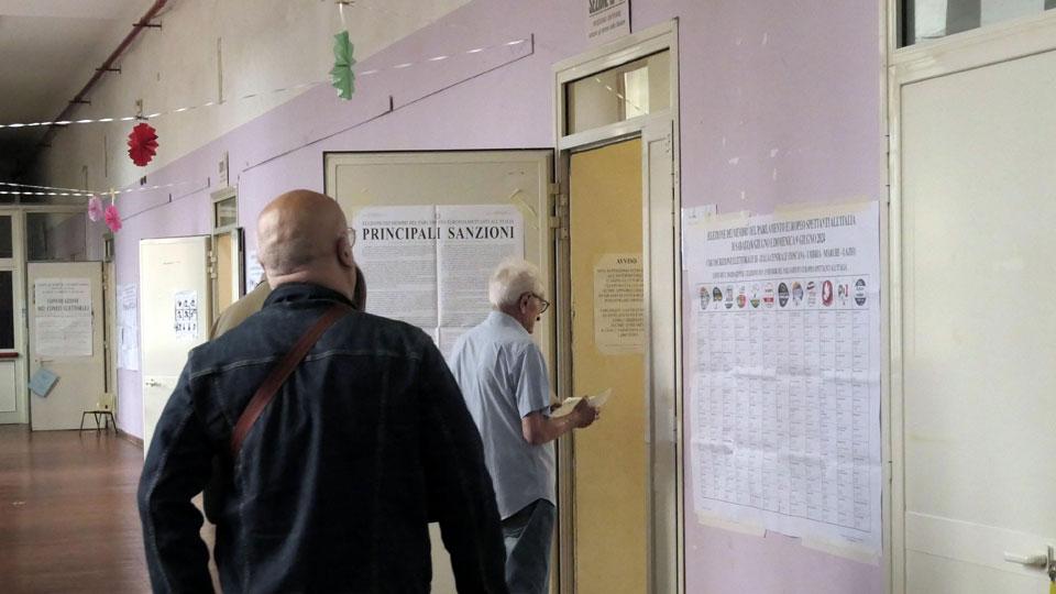 Europee, solo Viareggio contiene l’avanzata della destra. Vannacci si mangia la Lega