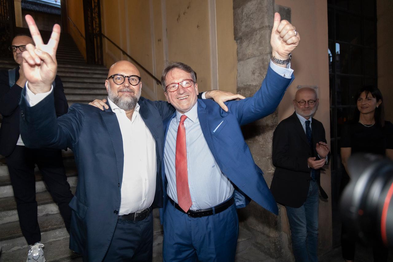 Piazza Grande Massimo Mezzetti festeggia la vittoria 