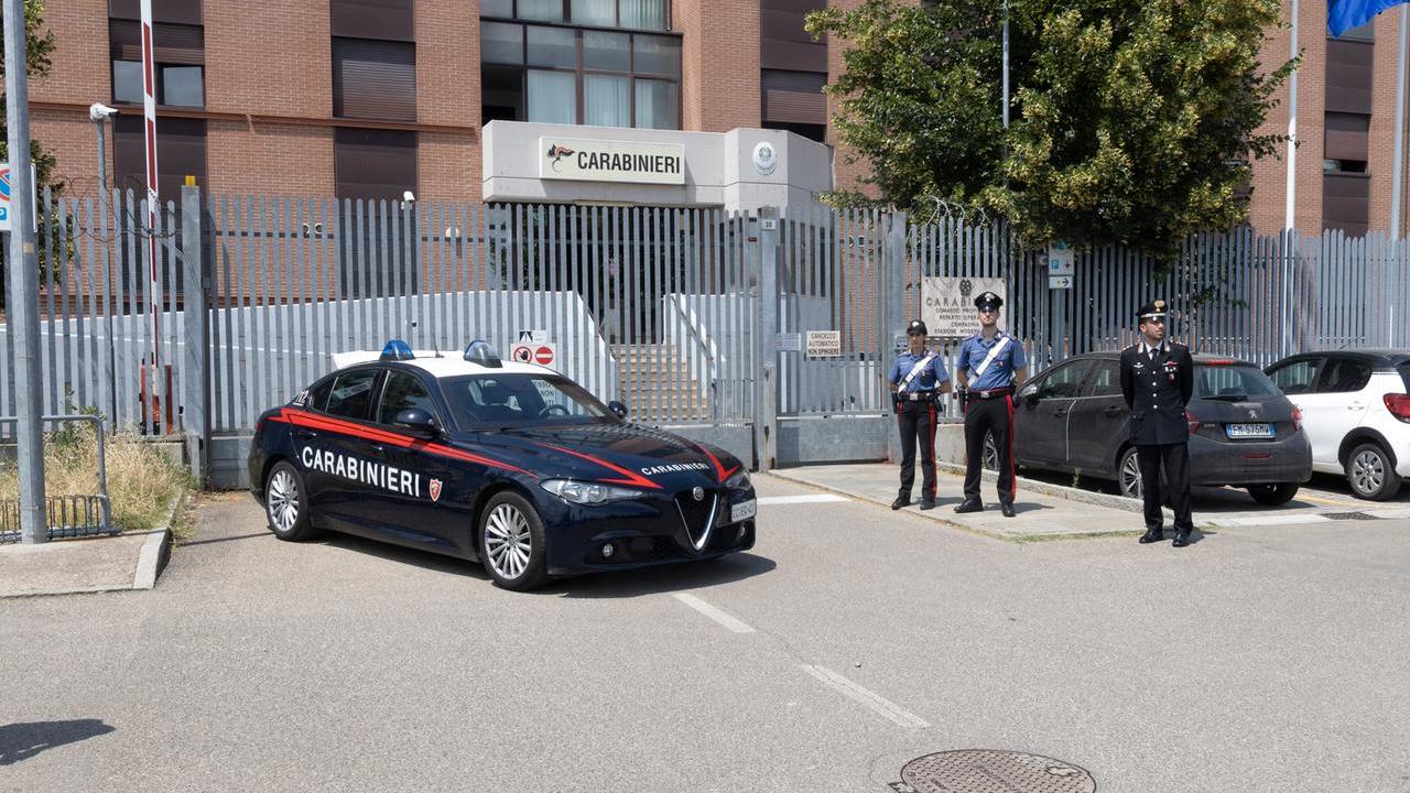 Femminicidio a Modena: uccide l’ex moglie e poi va dai carabinieri