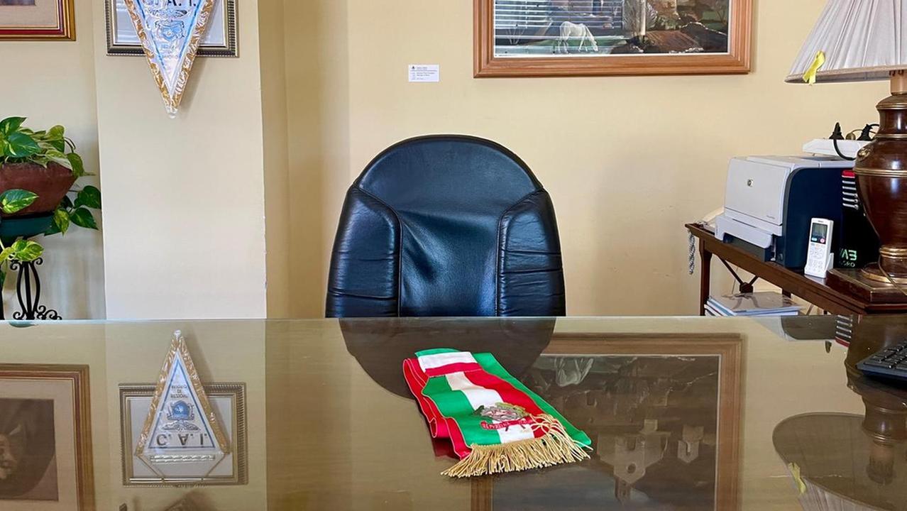 L'ufficio del sindaco di Nuoro dove prenderà posto il nuovo commissario