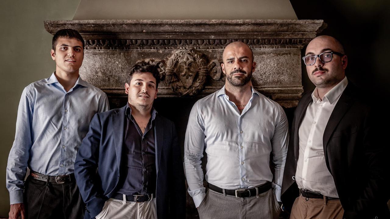 Lo staff dell'agenzia immobiliare LA MAISON D'ELITE