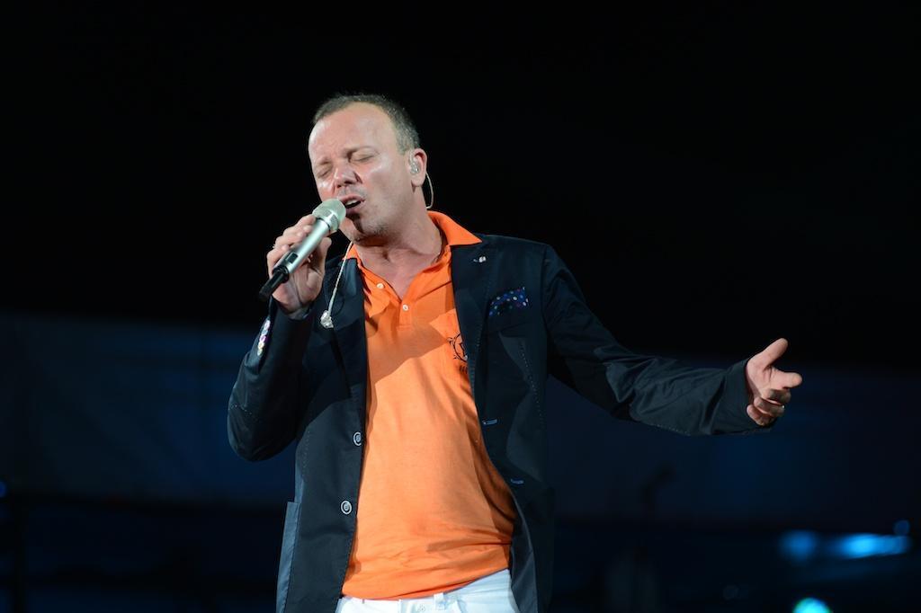 Gigi D’Alessio in concerto il 25 luglio apre la stagione a Golfo Aranci