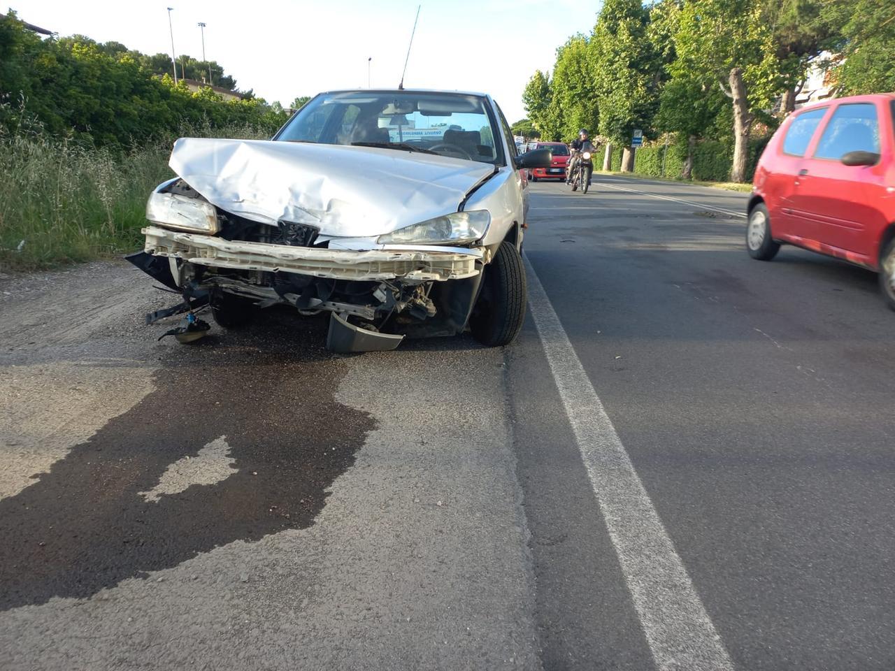 
	Una delle due auto danneggiate

