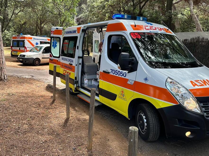 San Vincenzo, travolte dal golf-cart in spiaggia: «Chiederemo un risarcimento»
