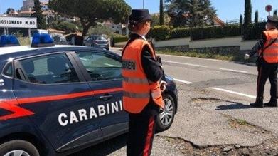 Rosignano, si finge la figlia e si fa dare mille euro: denunciato per truffa un 18enne<br>