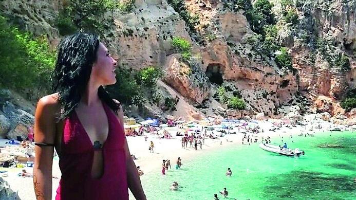 La guida: «Mostriamo bellezza, in cambio chiediamo rispetto»