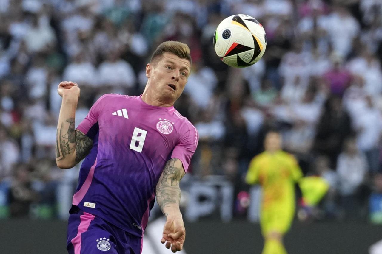 
	Toni Kroos

