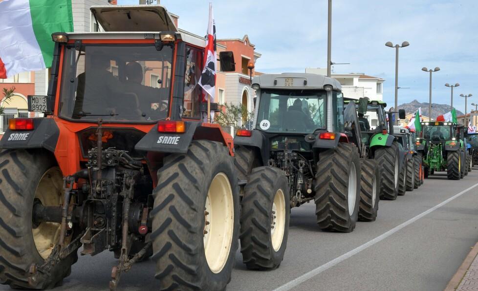 Agricoltori e allevatori sardi si mobilitano: il 17 giugno comincia il “mese della collera” contro i danni della siccità