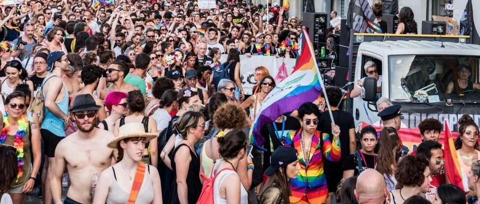 
	Una manifestazione

