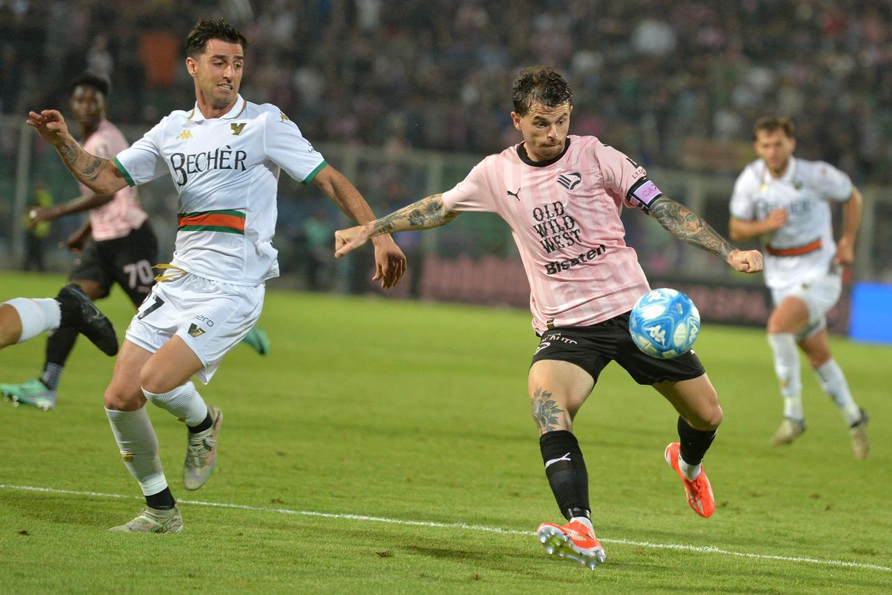 
	Matteo Brunori potrebbe lasciare Palermo: anche il Pisa sulle sue tracce (LaPress)

