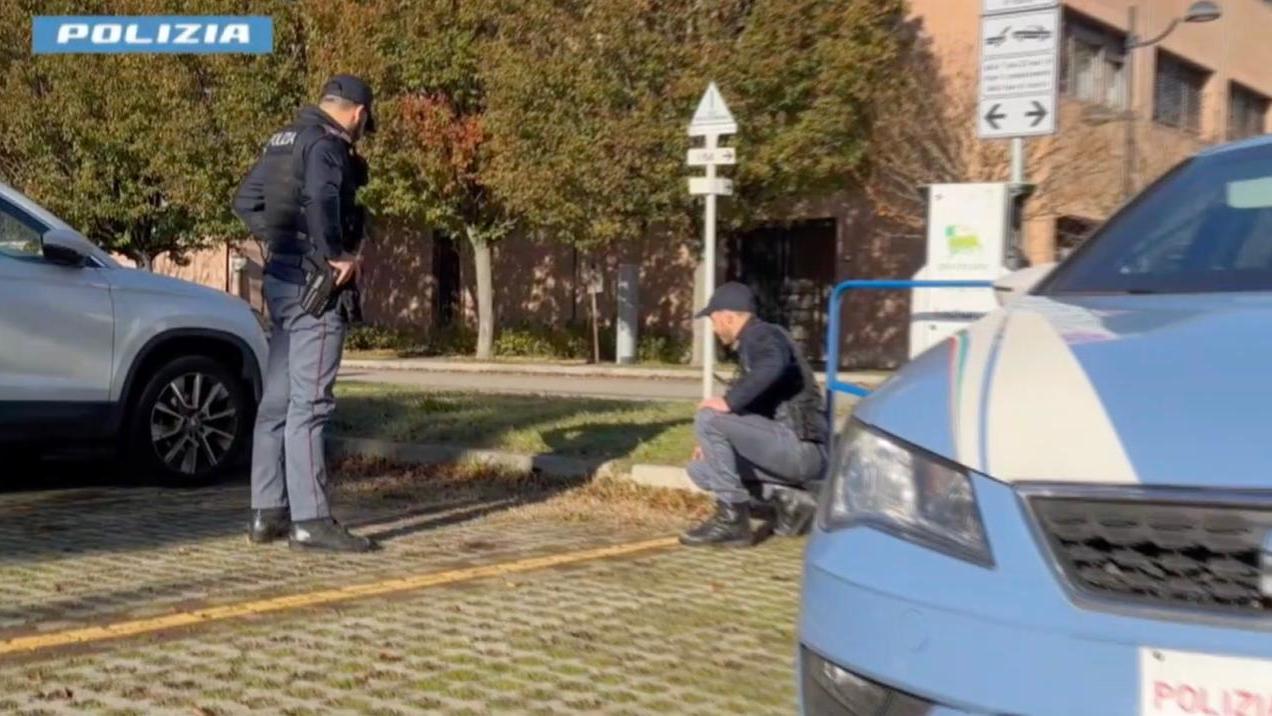 Poliziotti al lavoro (foto d'archivio)