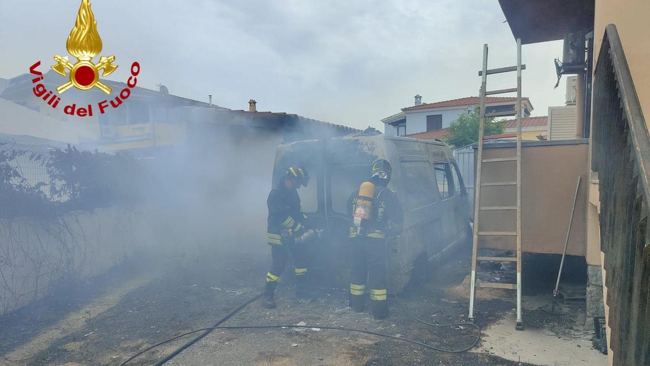 L'intervento dei Vigili del fuoco a San Teodoro