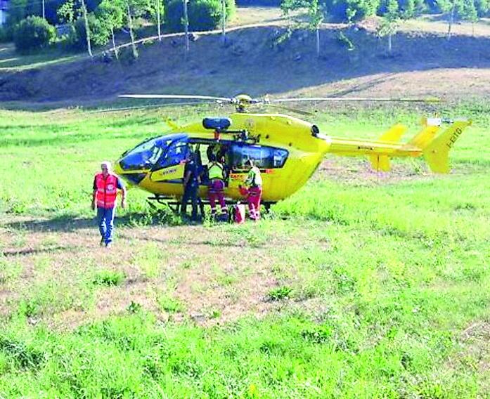 Pistoia, scontro frontale in moto: grave un uomo di 74 anni che ha perso conoscenza<br>
