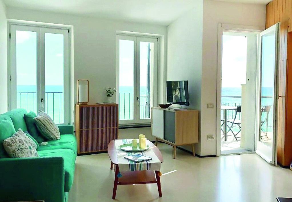 Lotta al sommerso nel turismo: sul mercato tante offerte sospette