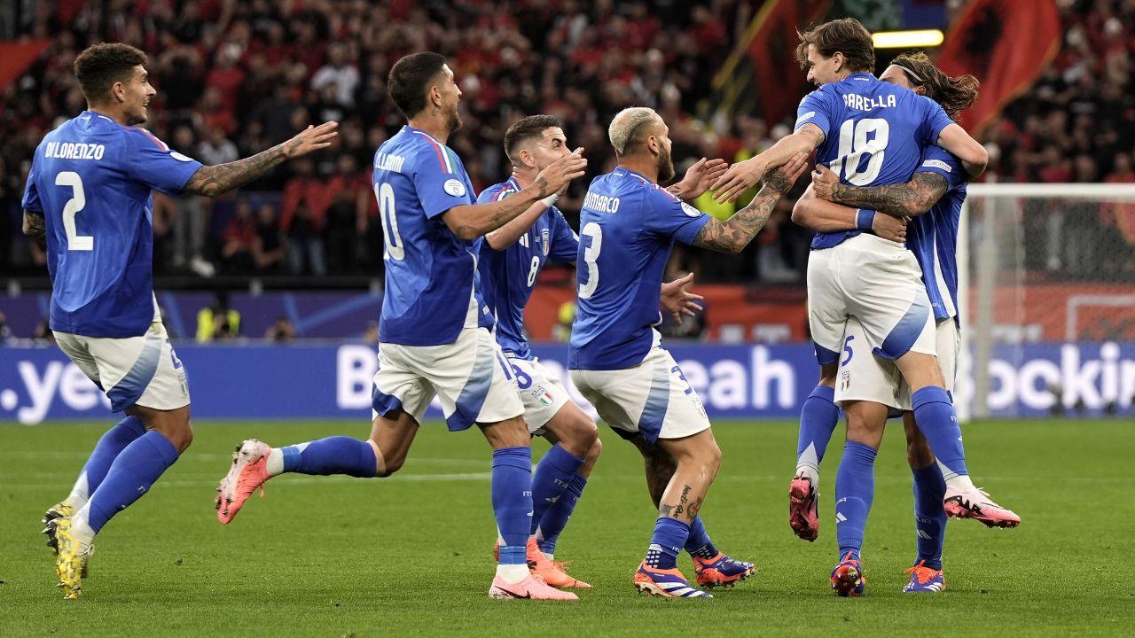 
	L'esultanza dopo la rete di Barella

