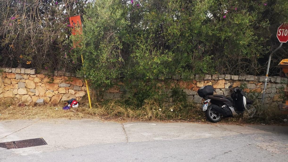Porto Rotondo, moto finisce fuori strada: conducente in ospedale in codice rosso