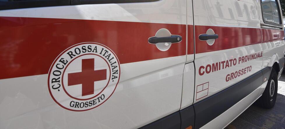 Marina di Grosseto, malore fatale in spiaggia alle Marze: muore a 58 anni