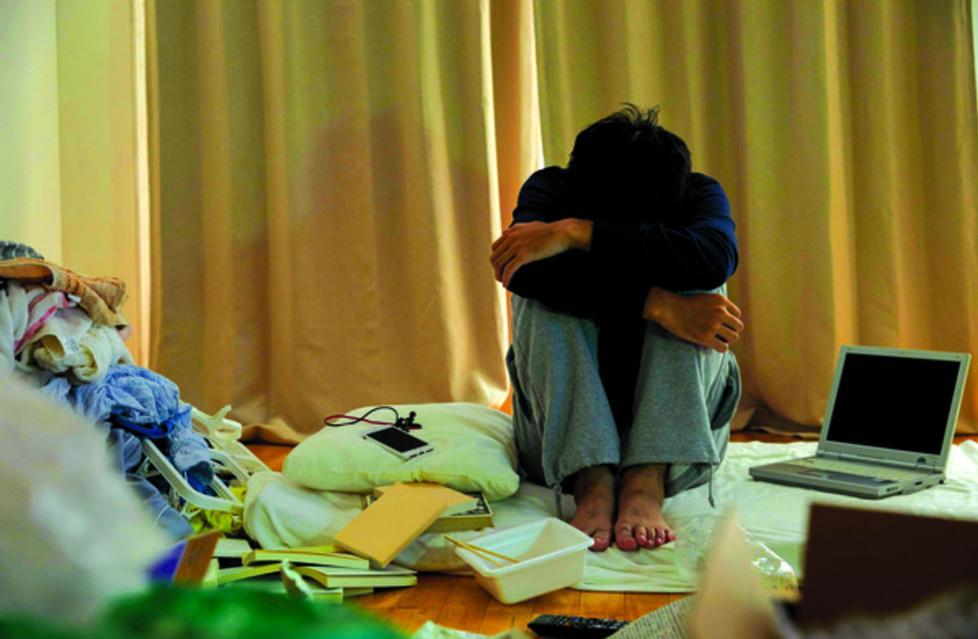 Giovani sempre più depressi. Cresce l’abbandono scolastico