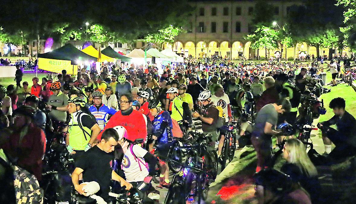 Ferrara, la Bike Night ha fatto colpo