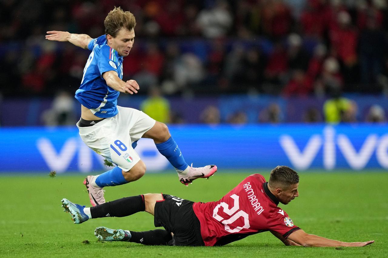 
	Barella

