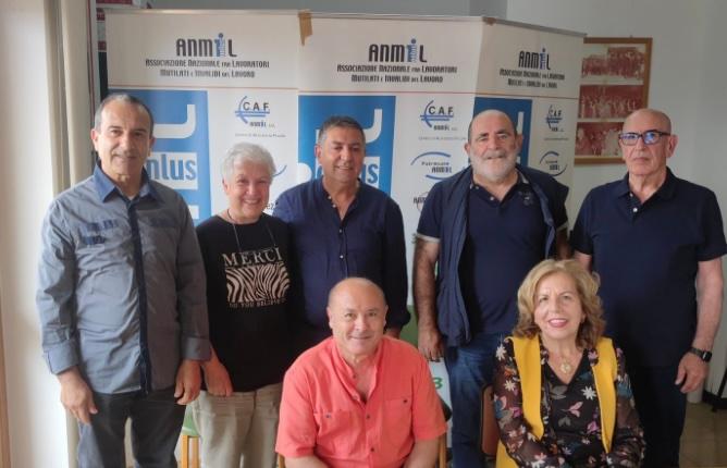 I vertici Anmil, Tatti è il secondo in piedi da destra