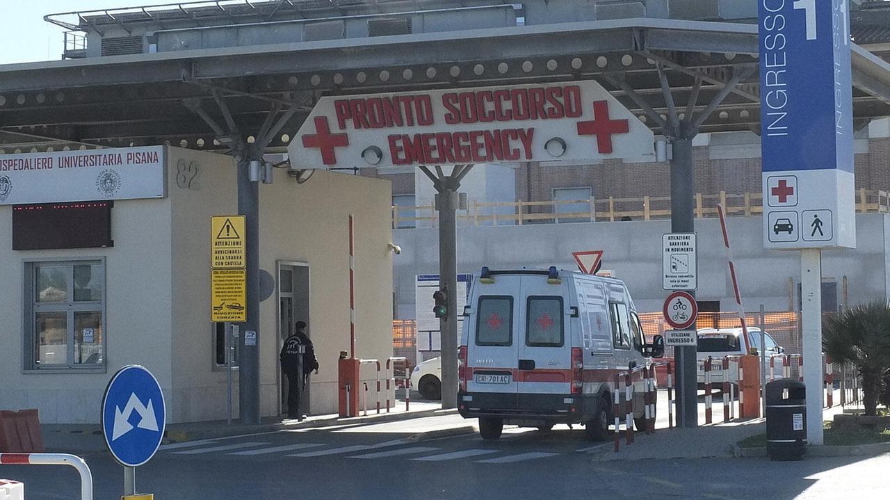 L'ingresso dell'ospedale di Cisanello