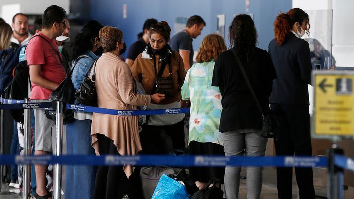 <usng-titolo>Voli: <mc>Cagliari al top dei rincari, Alghero e Olbia più convenienti</mc></usng-titolo>