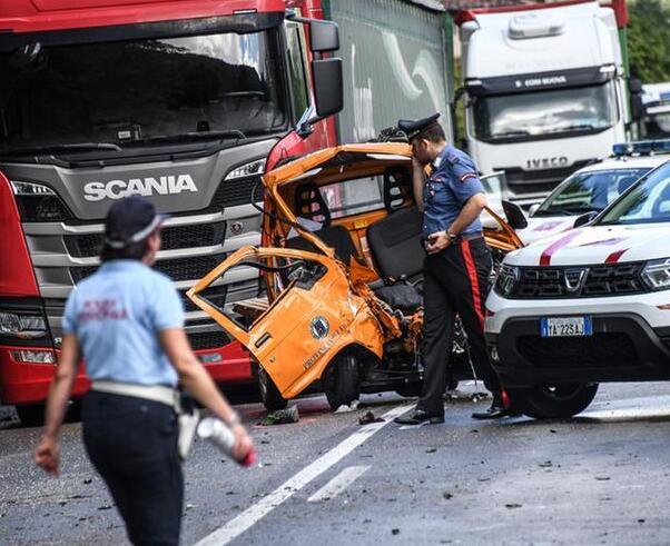 Lucca, assolto il collega del cantoniere morto nello schianto stradale