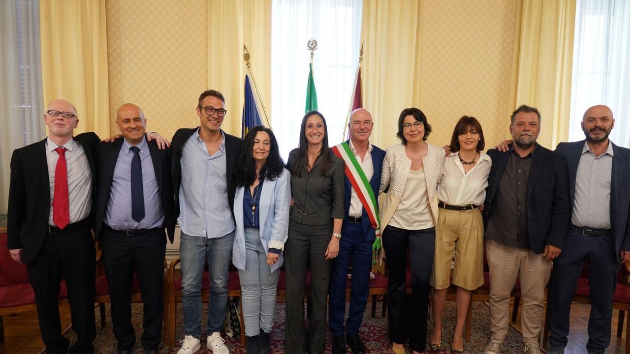 Livorno, ecco la nuova giunta Salvetti: Magnani entra nella squadra di governo – Video