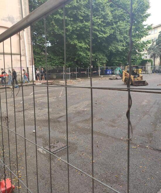 Livorno, aule prefabbricate in arrivo al liceo Cecioni: «Pronte a settembre, ma non basteranno»<br>
