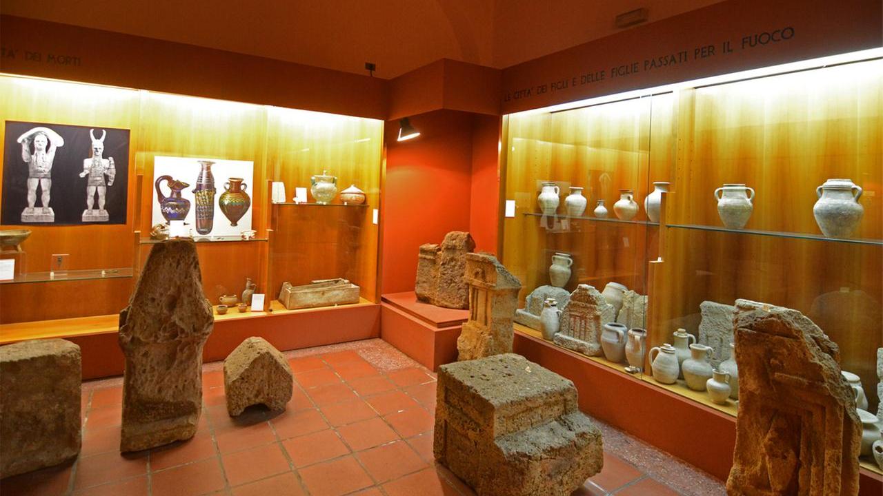 Una sala dell'Antiquarium Arborense