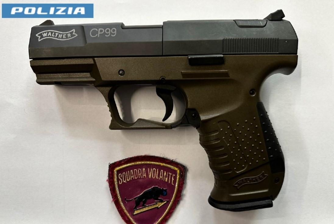 
	La pistola ad aria compressa sequestrata al quarantenne

