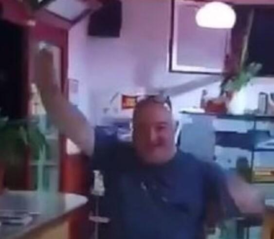 Bufera sul candidato di Fratelli d'Italia a Nonantola che ha cantato “Faccetta nera”: ora un’interrogazione in Parlamento