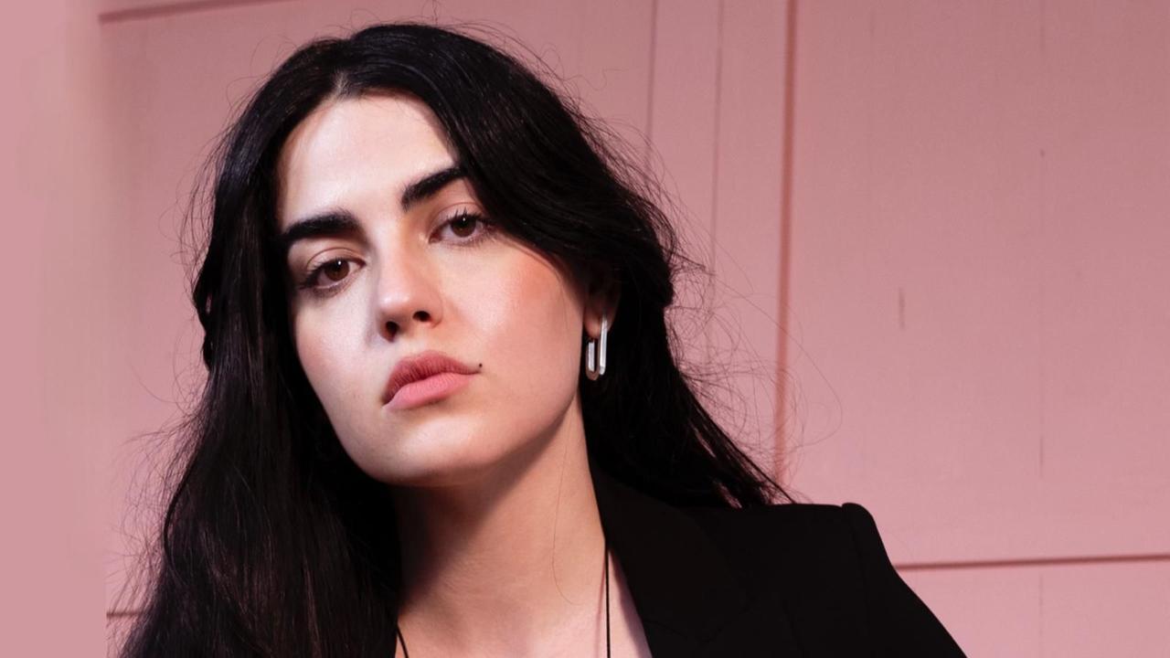 Alla Gebaude gallery di Sassari la mostra di Laura Kaamos