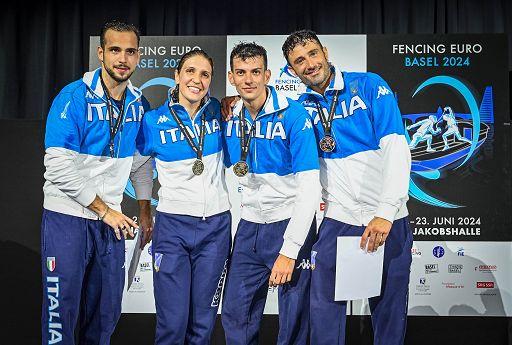 Tripletta azzurra agli Europei di sciabola: è il capolavoro del ct livornese Nicola Zanotti