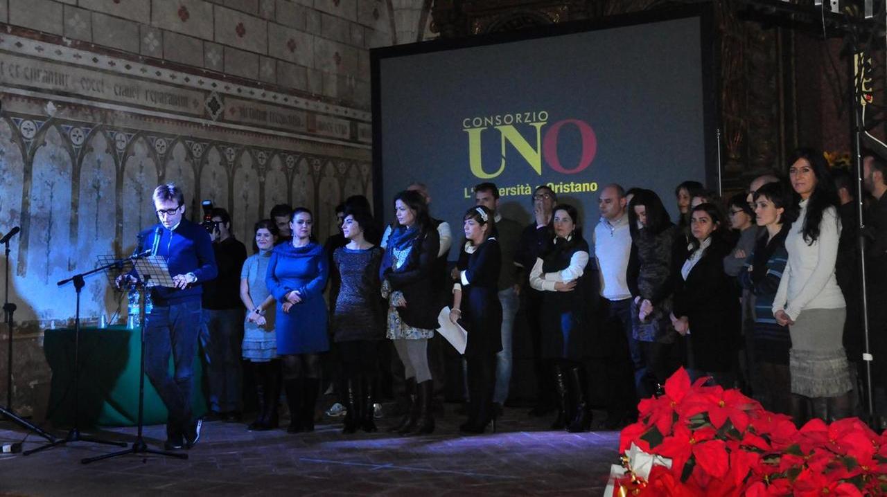 Una festa dei laureati di qualche anno fa a Oristano