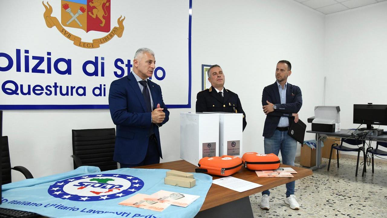 La conferenza stampa in questura (foto Locci)