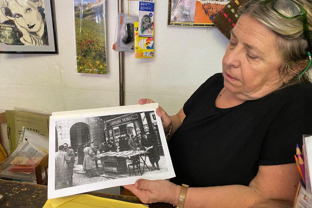 Chiude la Cartoleria Sociale di Ferrara: «Scelta dolorosa ma inevitabile»