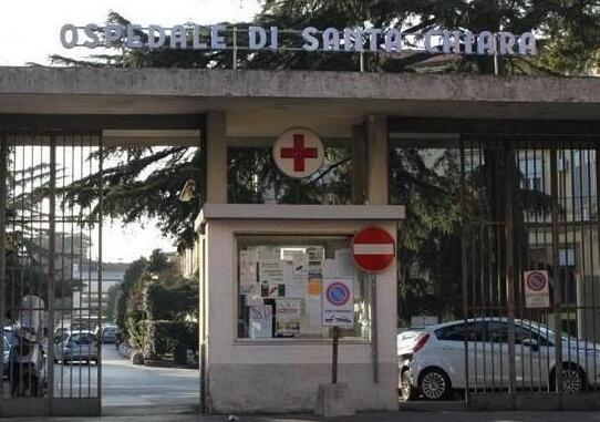 Pisa, cerca di colpire una dottoressa: nuova aggressione in psichiatria
