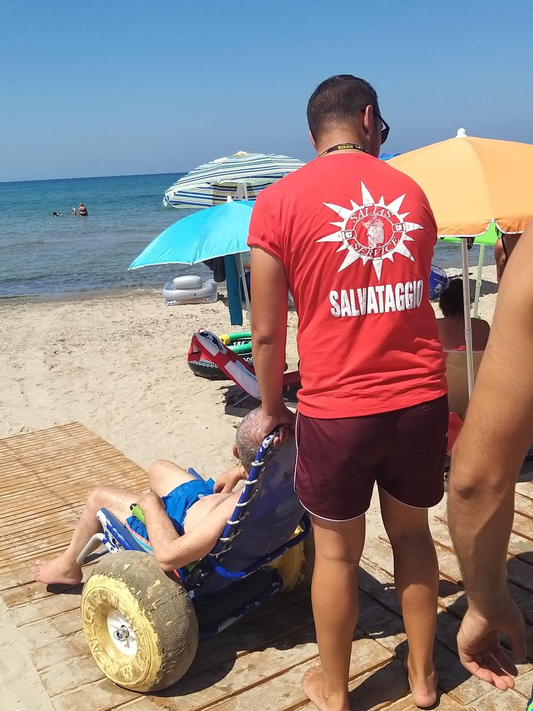 spiaggia attrezzata per disabili alla Foce del Silis